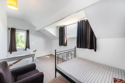 2 Aviary Row, Leeds, LS12 2NZ