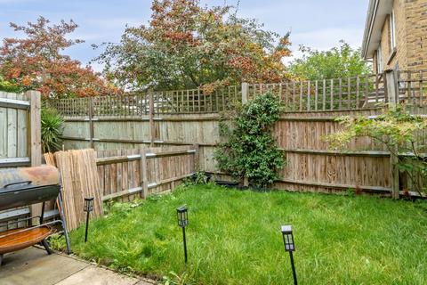 3 bedroom terraced house for sale, Cypress Gardens, Brockley, London