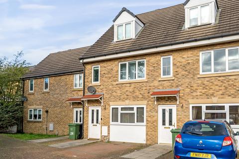 25 Cypress Gardens, London, SE4 2FB