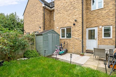 25 Cypress Gardens, London, SE4 2FB
