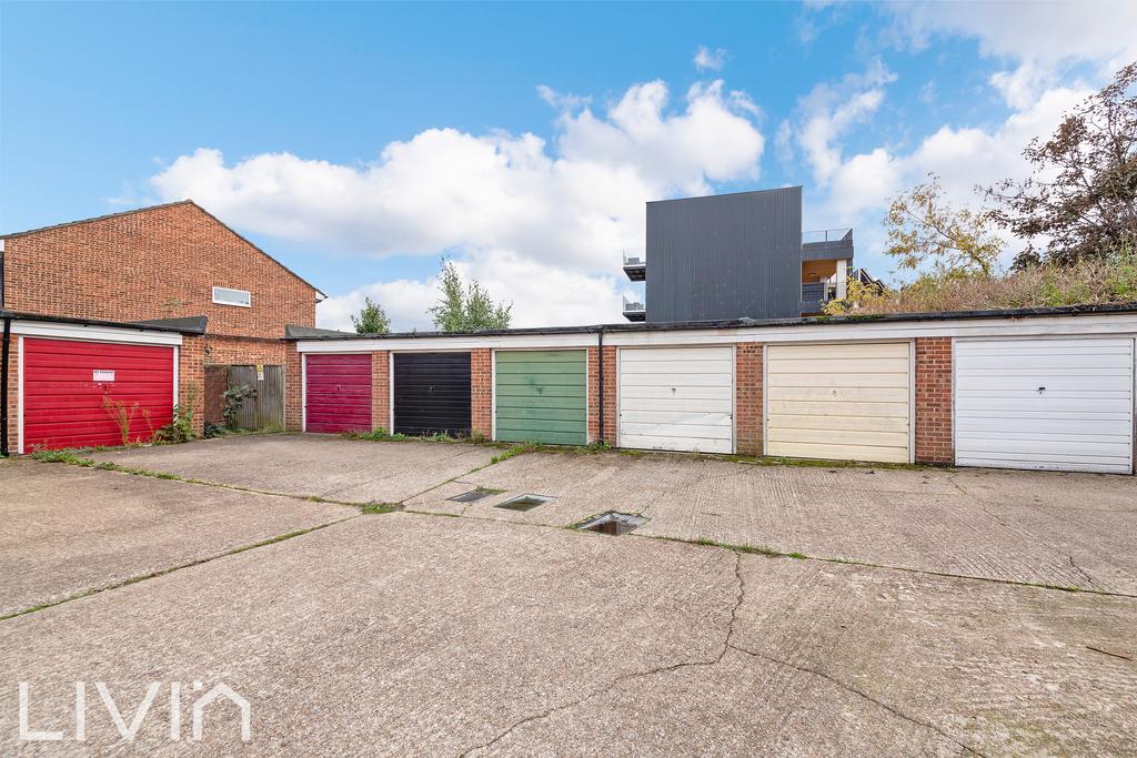 Saracen close, 15 4