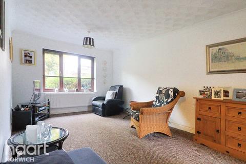 1 bedroom flat for sale, Cremorne Lane, Norwich