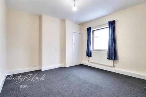 1 bedroom flat to rent, Holland Road, E6