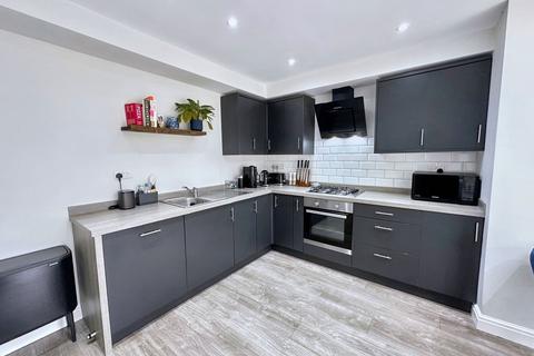 15 Mount Road, Prestwich, Manchester, M25 2GP