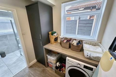 15 Mount Road, Prestwich, Manchester, M25 2GP