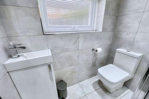 15 Mount Road, Prestwich, Manchester, M25 2GP