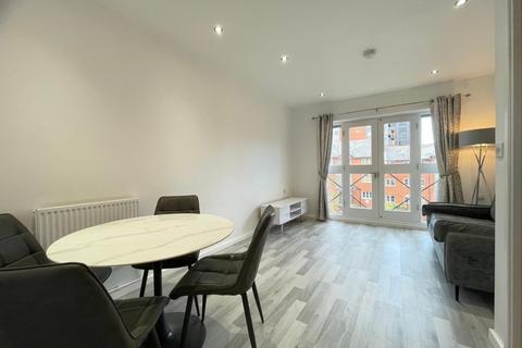 2 bedroom apartment to rent, 6 Wharf Close, Manchester, M1