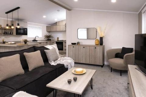 3 bedroom park home for sale, Oakwood Retreat York