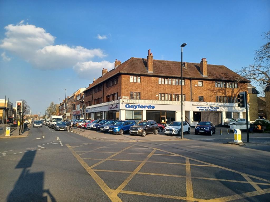 Wallington SM6 Retail property (high street) to rent