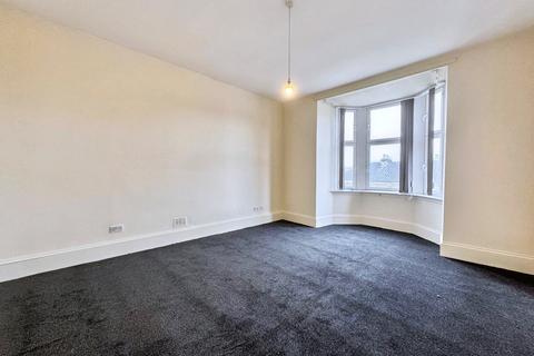 4 bedroom flat to rent, Copland Place, Glasgow G51