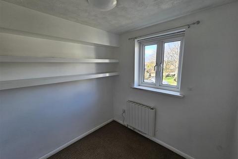 2 bedroom apartment to rent, Bishop Hannon Drive, Cardiff