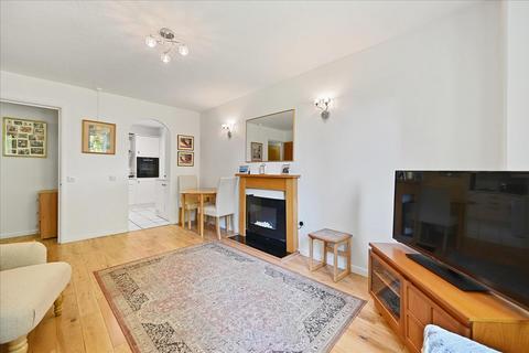 1 bedroom flat for sale, Bampton Court, 33 Blakesley Avenue, Ealing, W5