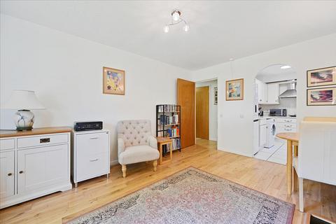 1 bedroom flat for sale, Bampton Court, 33 Blakesley Avenue, Ealing, W5