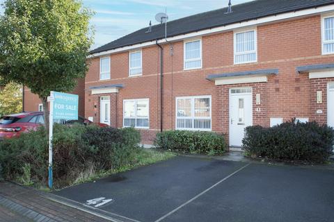 2 bedroom terraced house for sale, Colman Crescent, Hull