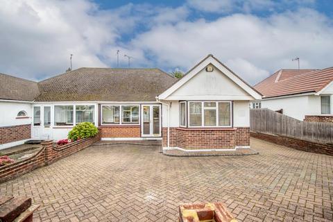 2 bedroom semi-detached bungalow for sale, Glynde Way, Southend-on-Sea SS2