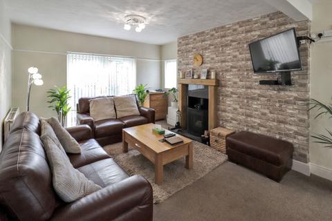 2 Greenway, Bromborough, Wirral, CH62 3LS