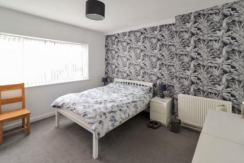 2 Greenway, Bromborough, Wirral, CH62 3LS