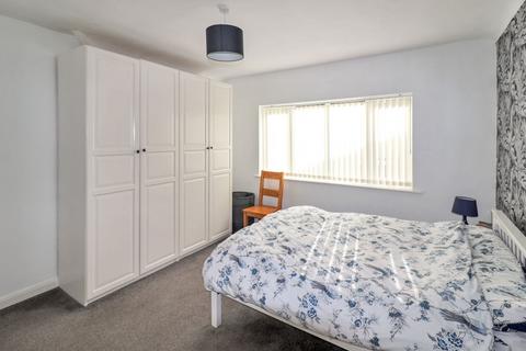 2 Greenway, Bromborough, Wirral, CH62 3LS