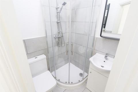 2 bedroom apartment to rent, Humber Road, Coventry CV3