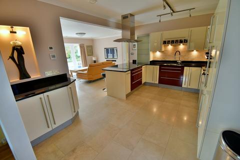 5 bedroom detached house for sale, Crescent Walk, West Parley, Ferndown, BH22