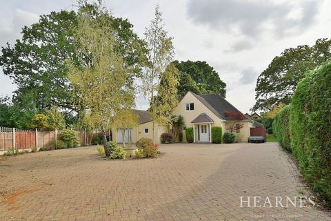 6 bedroom detached house for sale, Crescent Walk, West Parley, Ferndown, BH22