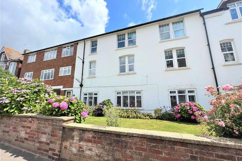 2 bedroom flat to rent, Bolebrooke Road, Bexhill-On-Sea TN40