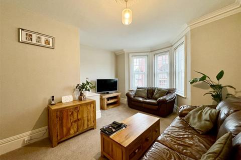 2 bedroom flat to rent, Bolebrooke Road, Bexhill-On-Sea TN40