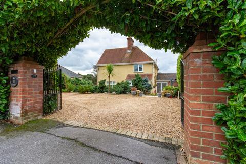 3 bedroom detached house for sale, HILL VIEW RD, By The Paddocks