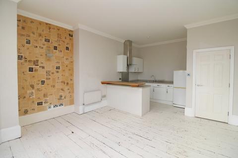 2 bedroom apartment to rent, Cambridge Road, Hove