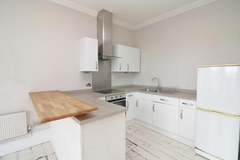 2 bedroom apartment to rent, Cambridge Road, Hove