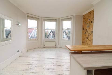 2 bedroom apartment to rent, Cambridge Road, Hove