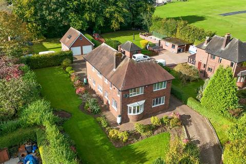 4 bedroom detached house for sale, Light Oaks Avenue, Light Oaks, Stoke-On-Trent