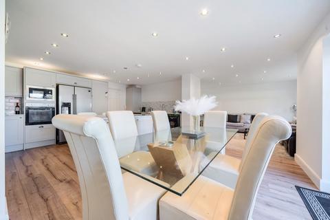 12a Lime Grove, Sidcup, DA15 8PJ