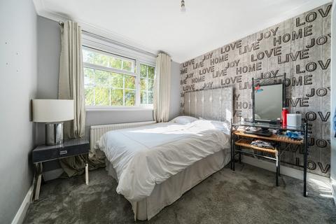 12a Lime Grove, Sidcup, DA15 8PJ