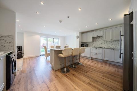 12a Lime Grove, Sidcup, DA15 8PJ