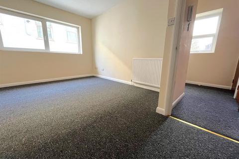 1 bedroom flat to rent, Eversfield Place, St. Leonards-On-Sea TN37