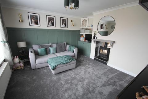 10 Thames Drive, Cheadle, Stoke-on-trent, ST10 1QD