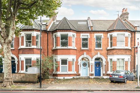 2 bedroom apartment to rent, Cavendish Road, London SW12