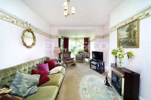 3 bedroom semi-detached house for sale, Barnet Way, Mill Hill, London, NW7