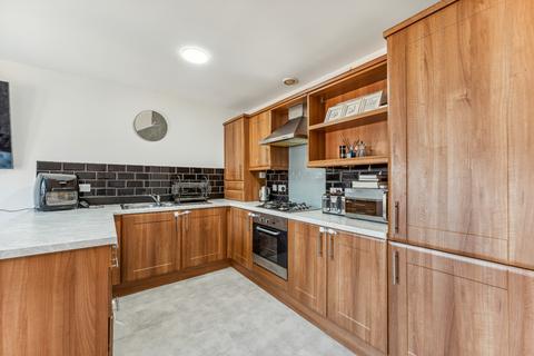 2 bedroom flat for sale, Barrland Street, Flat 4/2, Pollokshields, Glasgow, G41 1QH