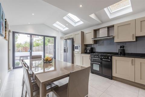 3 bedroom detached house for sale, Fern Cottage, New Haw Road, New Haw