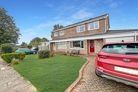 31 Castlesteads Drive, Carlisle, CA2 7XE