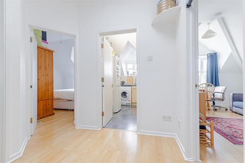 2 bedroom flat for sale, Park Road, Crouch End, N8