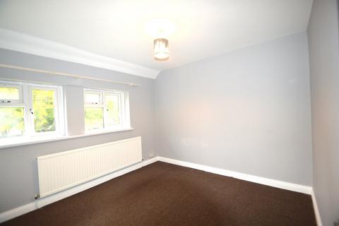 3 bedroom property to rent, Blandford Road South, Slough, Berkshire, SL3