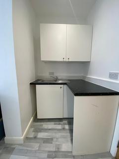 undefined, Private Garden/All Bills Included/Aldborough Road South, Ilford IG3