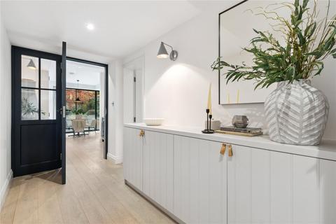 5a Chepstow Villas, London, W11 3EE