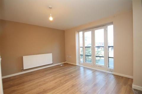 1 bedroom flat for sale, Apple Court, Home Gardens, Dartford