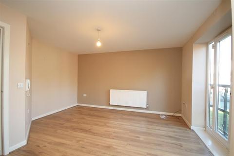 1 bedroom flat for sale, Apple Court, Home Gardens, Dartford