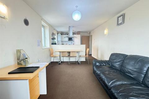 2 bedroom flat for sale, Axon Place, Ilford