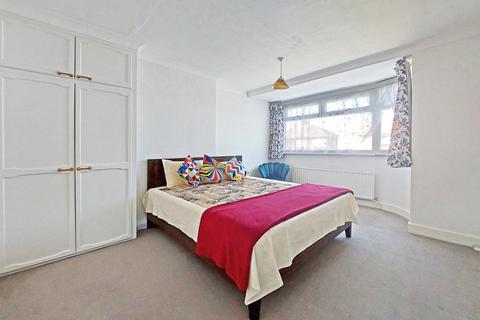 4 bedroom semi-detached house for sale, The Ridgeway, Harrow HA2